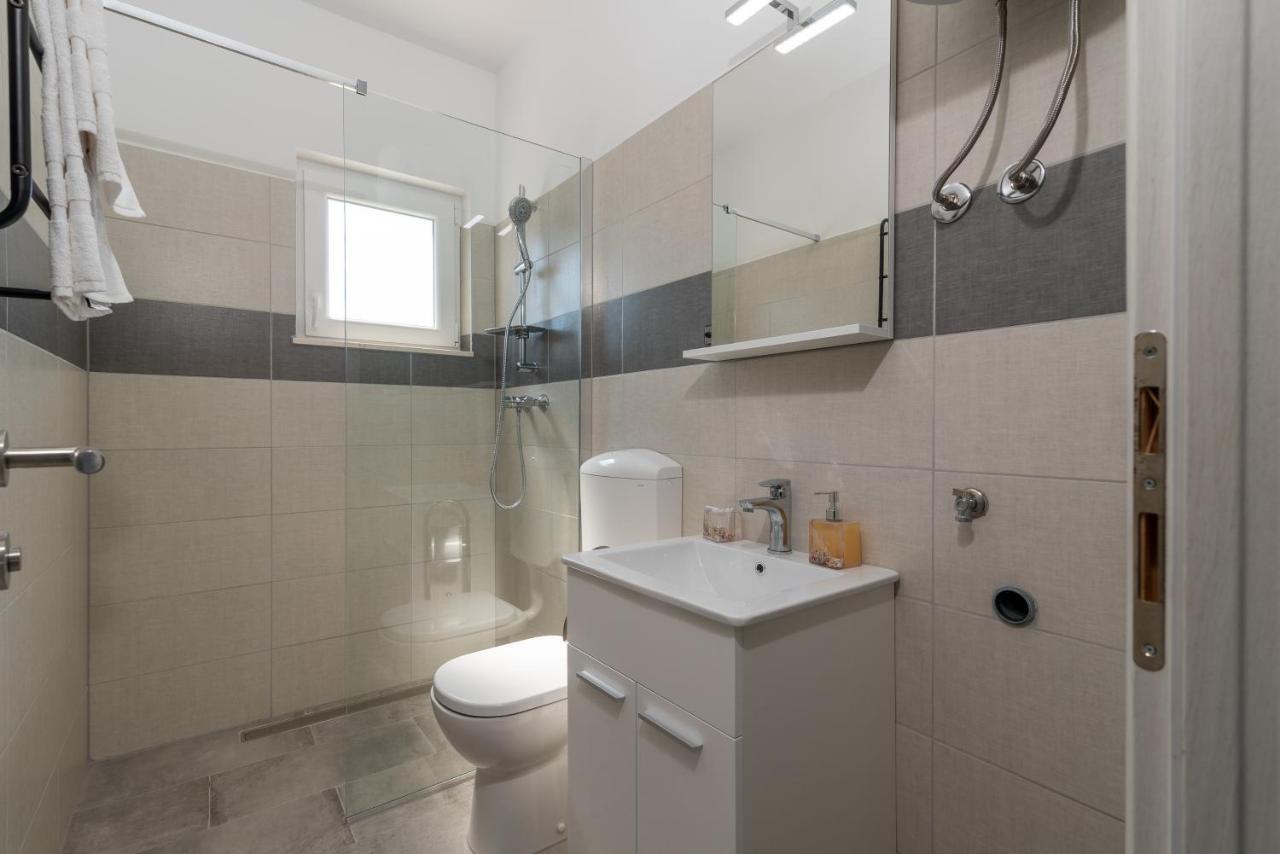 Apartmani Ante & Sime Trogir Exterior photo