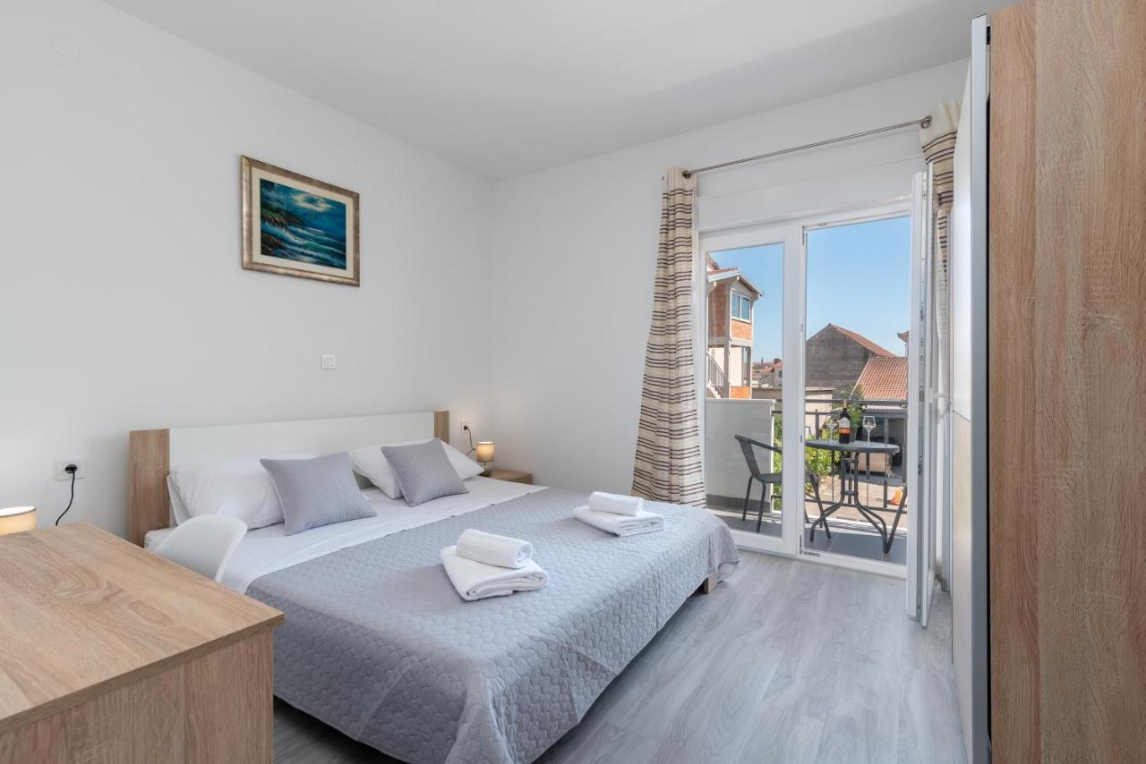 Apartmani Ante & Sime Trogir Exterior photo