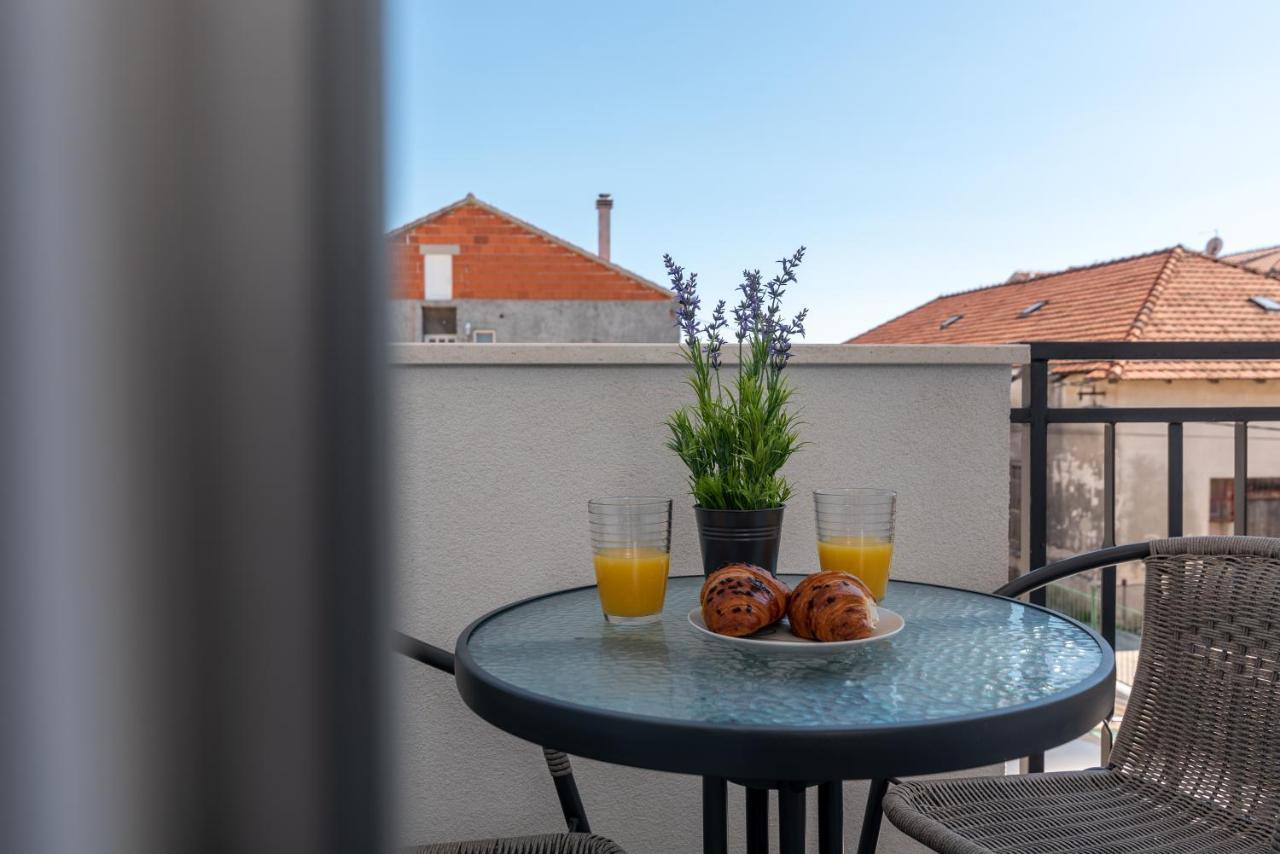 Apartmani Ante & Sime Trogir Exterior photo