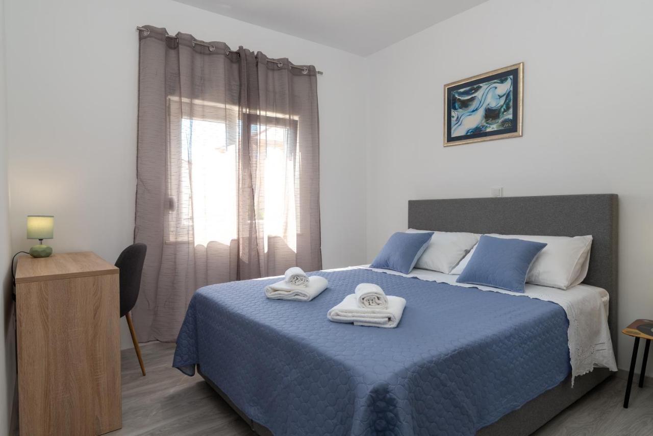 Apartmani Ante & Sime Trogir Exterior photo